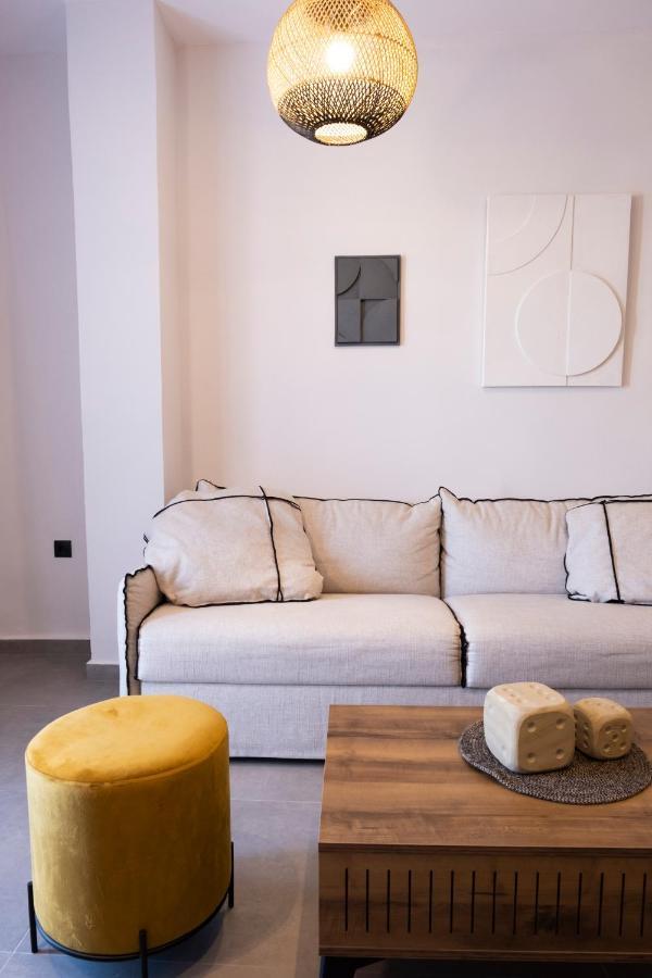 Venus Luxury Apartment แอร์มูโปลี ภายนอก รูปภาพ