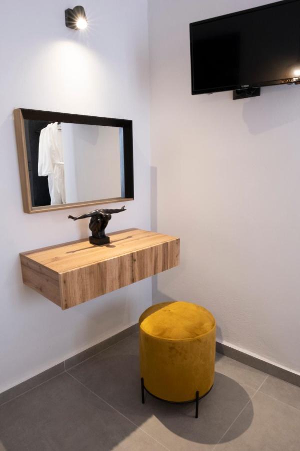 Venus Luxury Apartment แอร์มูโปลี ภายนอก รูปภาพ