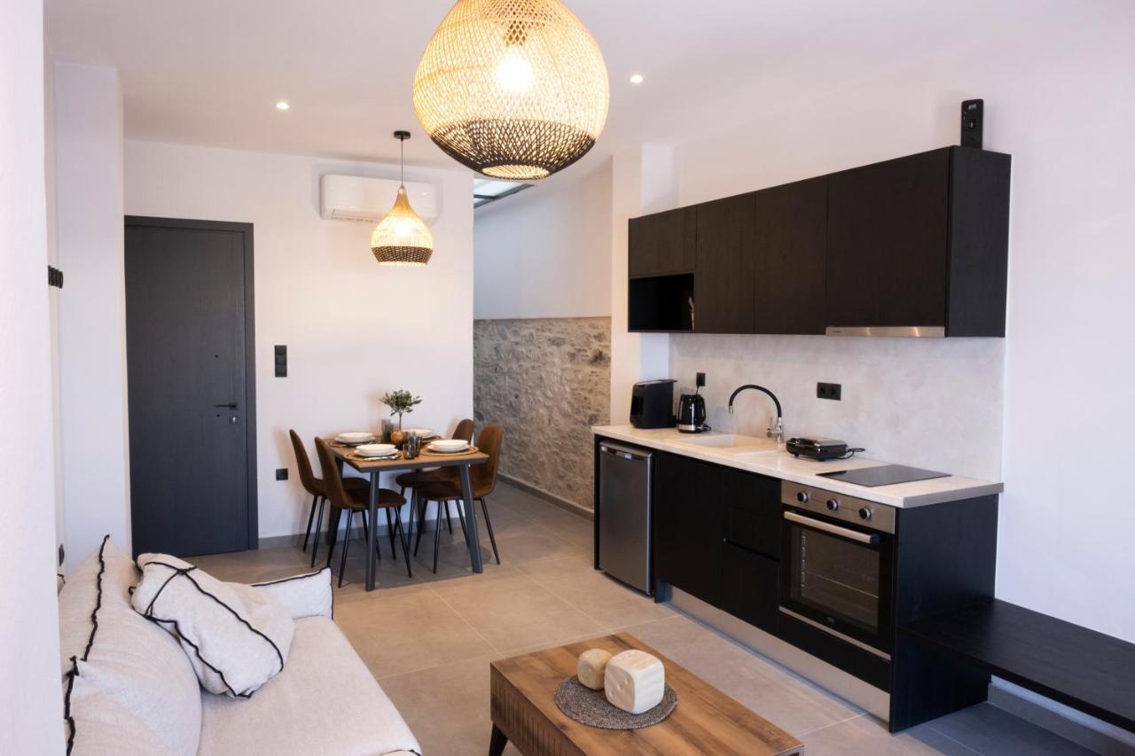 Venus Luxury Apartment แอร์มูโปลี ภายนอก รูปภาพ