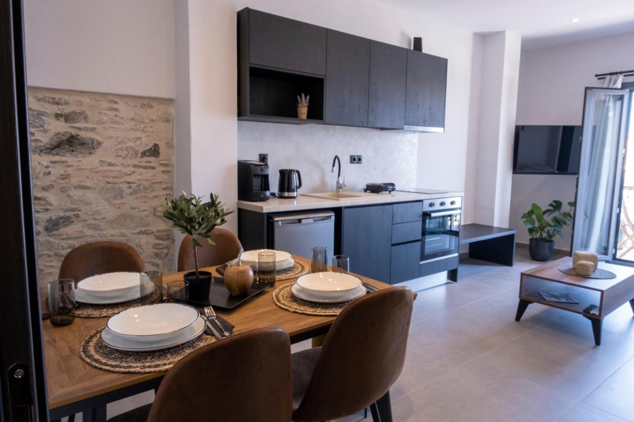 Venus Luxury Apartment แอร์มูโปลี ภายนอก รูปภาพ