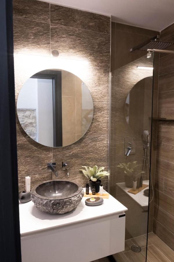 Venus Luxury Apartment แอร์มูโปลี ภายนอก รูปภาพ