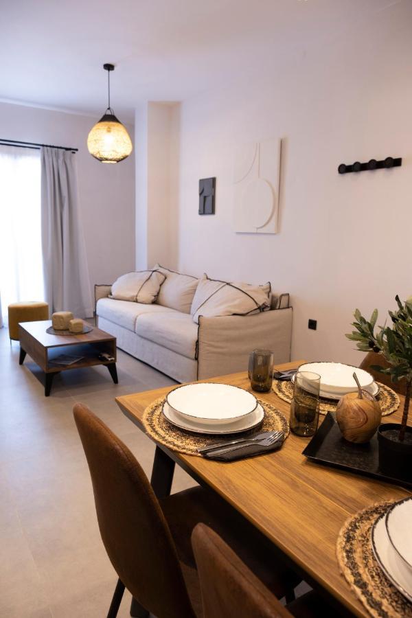 Venus Luxury Apartment แอร์มูโปลี ภายนอก รูปภาพ