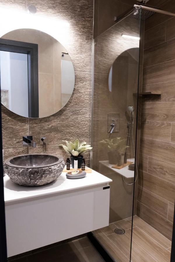 Venus Luxury Apartment แอร์มูโปลี ภายนอก รูปภาพ