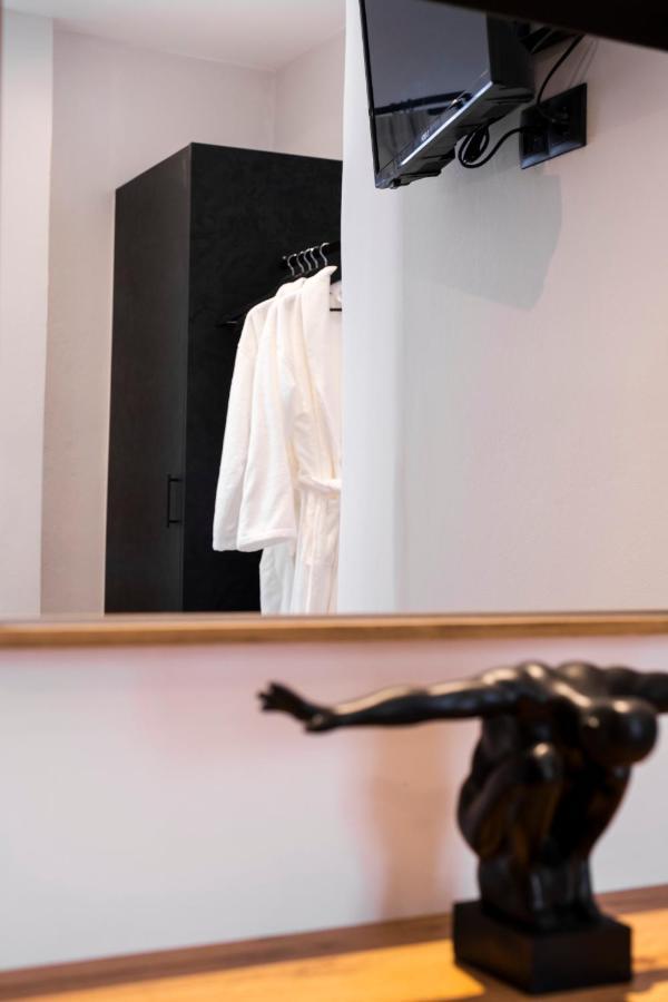 Venus Luxury Apartment แอร์มูโปลี ภายนอก รูปภาพ