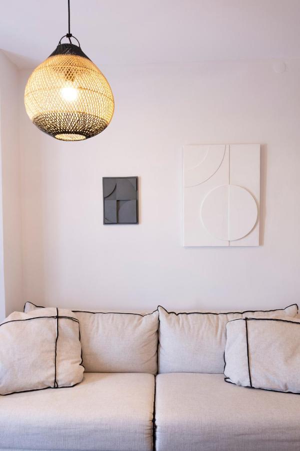 Venus Luxury Apartment แอร์มูโปลี ภายนอก รูปภาพ
