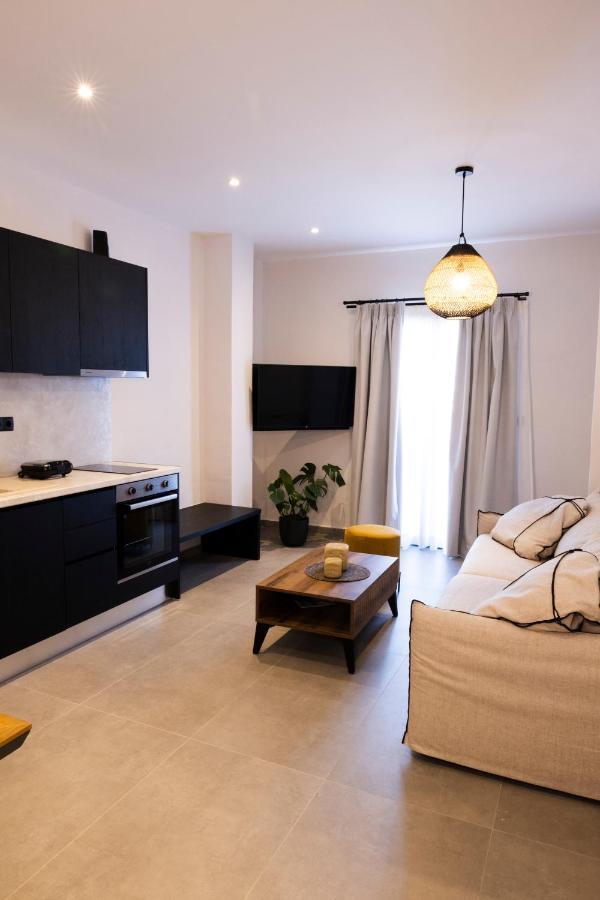Venus Luxury Apartment แอร์มูโปลี ภายนอก รูปภาพ