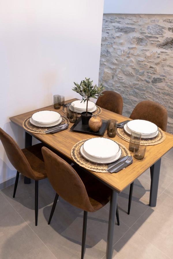Venus Luxury Apartment แอร์มูโปลี ภายนอก รูปภาพ