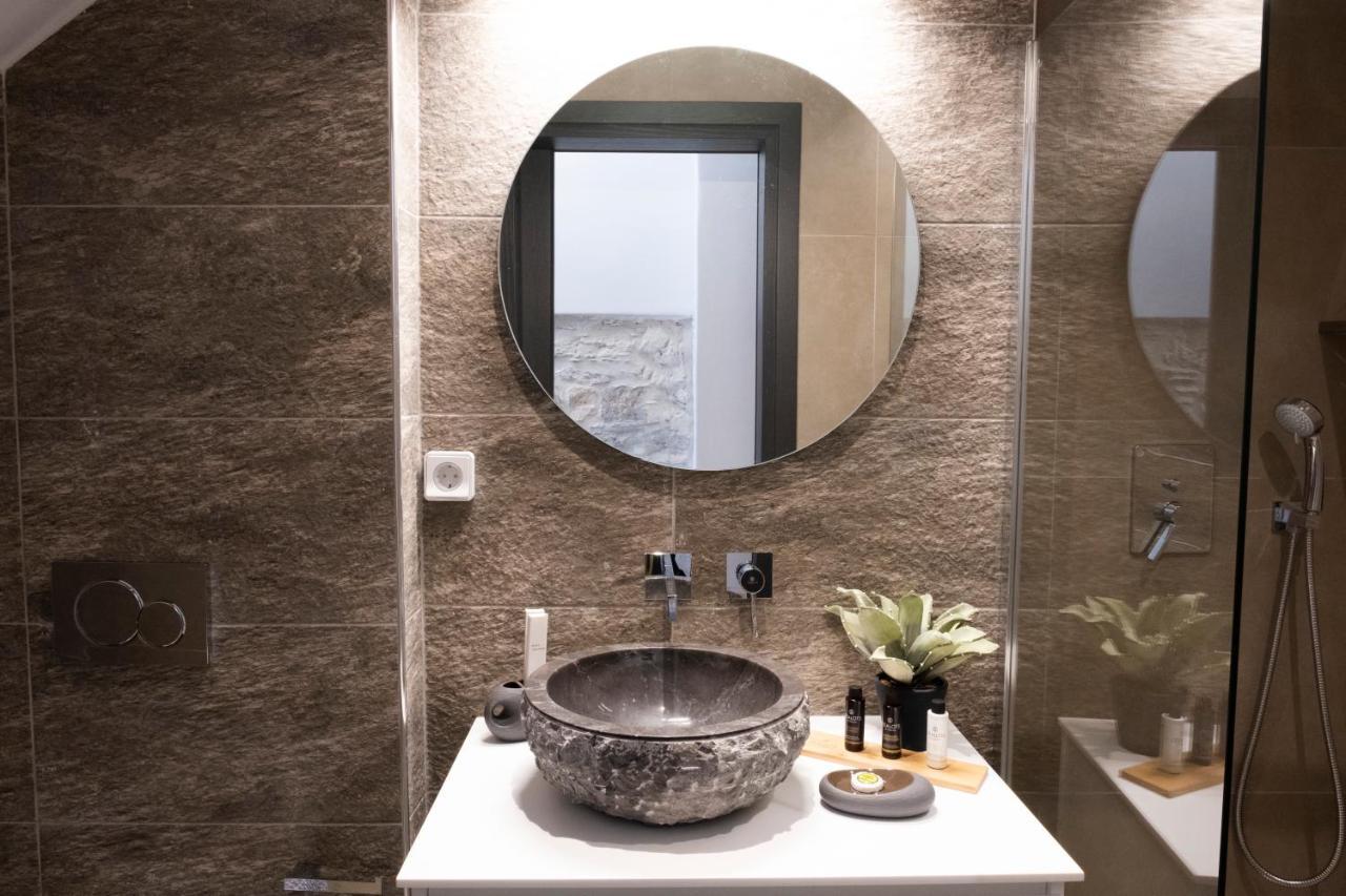 Venus Luxury Apartment แอร์มูโปลี ภายนอก รูปภาพ